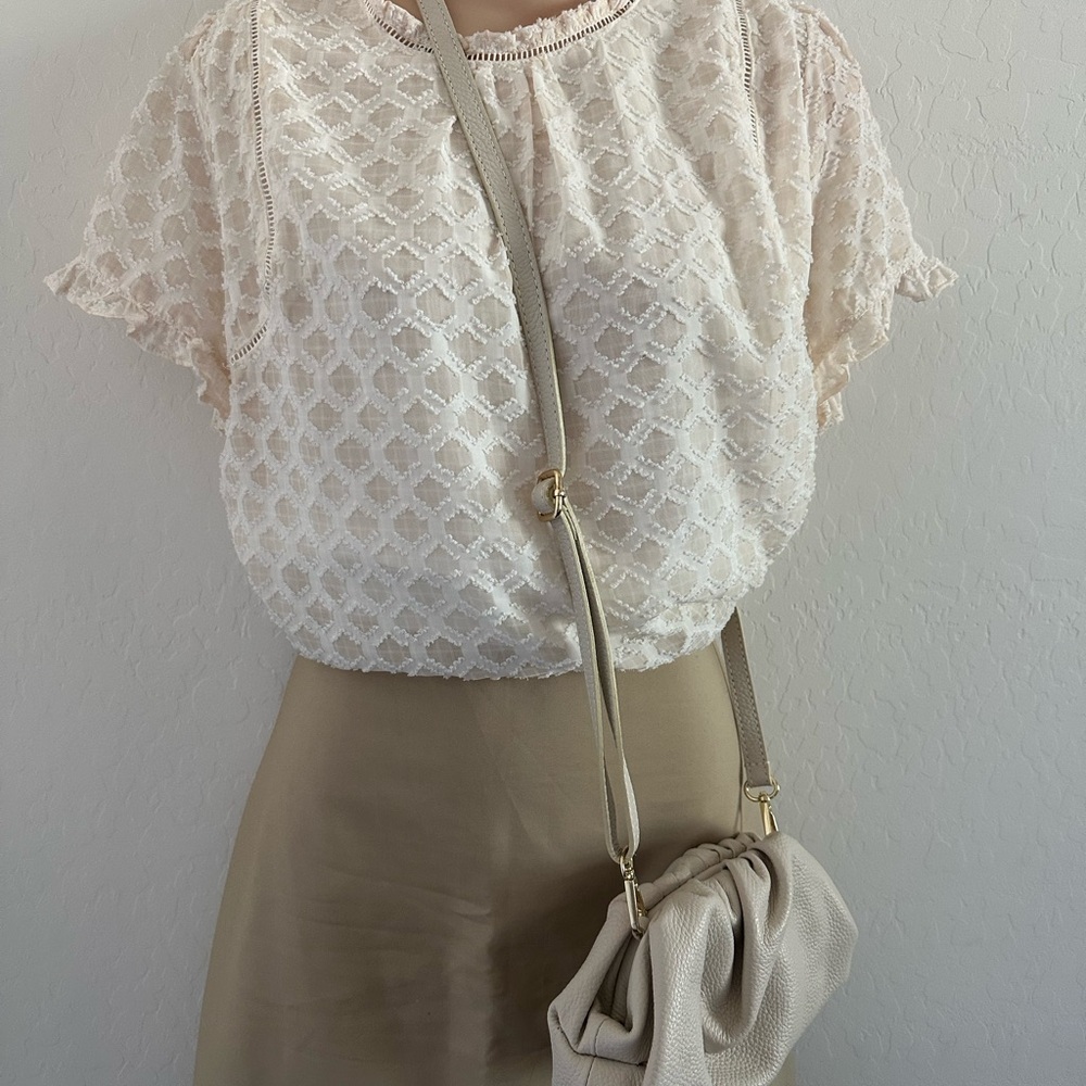 Bohme short sleeve Cream Blouse size Medium